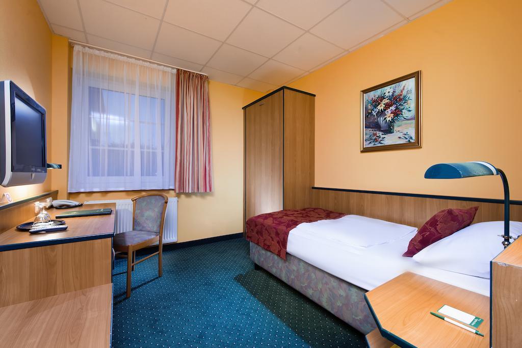Hotel Dierkow 3*